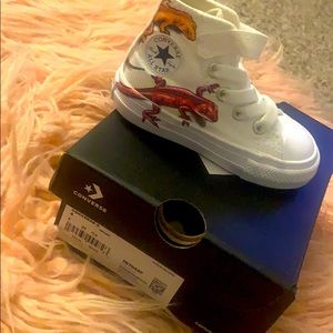 white/sedona red/black converse